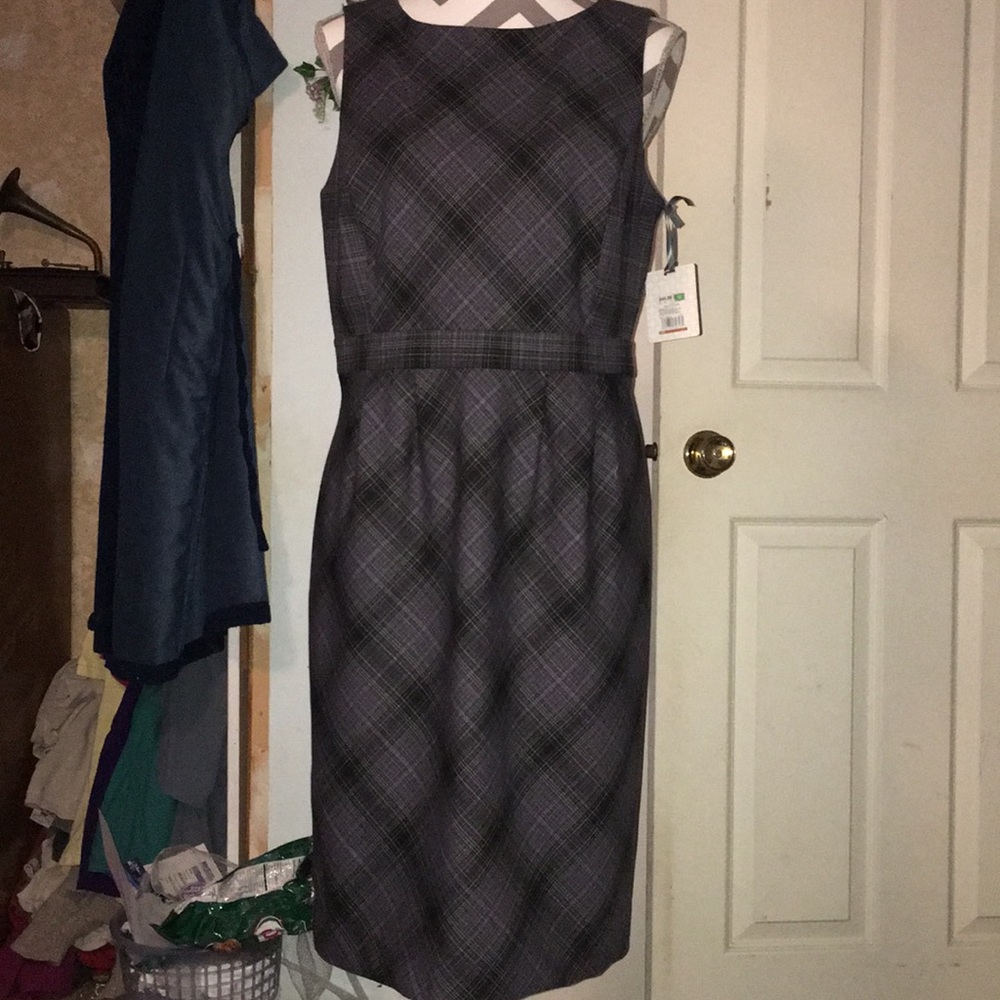 🍁🍂Plaid Mod Style Tea-length Zip Back Dress 🍁🍂